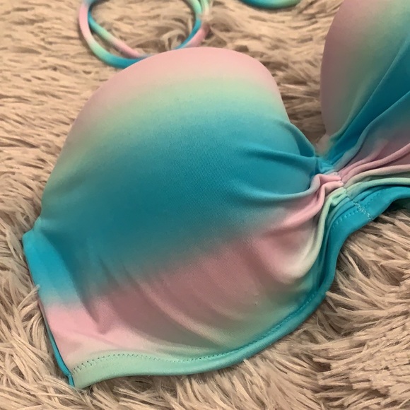 Victoria’s Secret bandeau bikini top - Picture 3 of 9